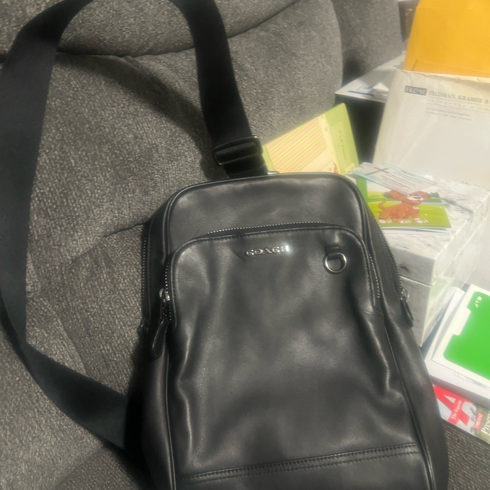 Coach Men's Black Leather Backpack - Picture 7 of 7